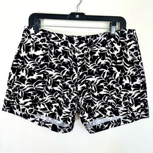 J. Crew Black and White Floral Shorts Women’s Size 8